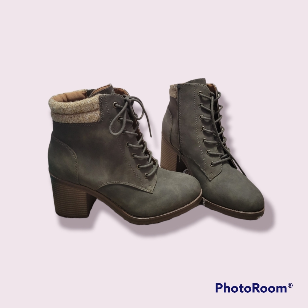 Green combat boots